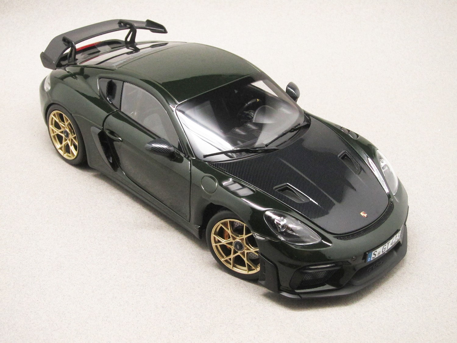 Porsche 718 Cayman GT4 RS verte (Norev) 1/18e