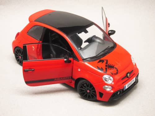 Abarth F595 rouge 2022 (Solido) 1/18e