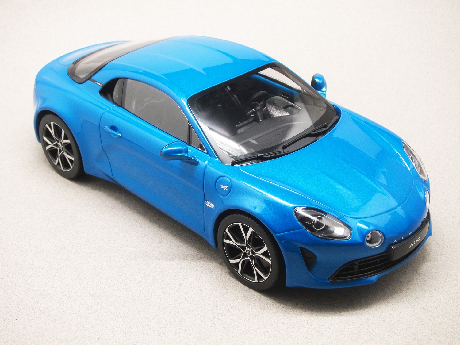 Alpine A110 Pure 2018 bleue (Norev) 1/18e