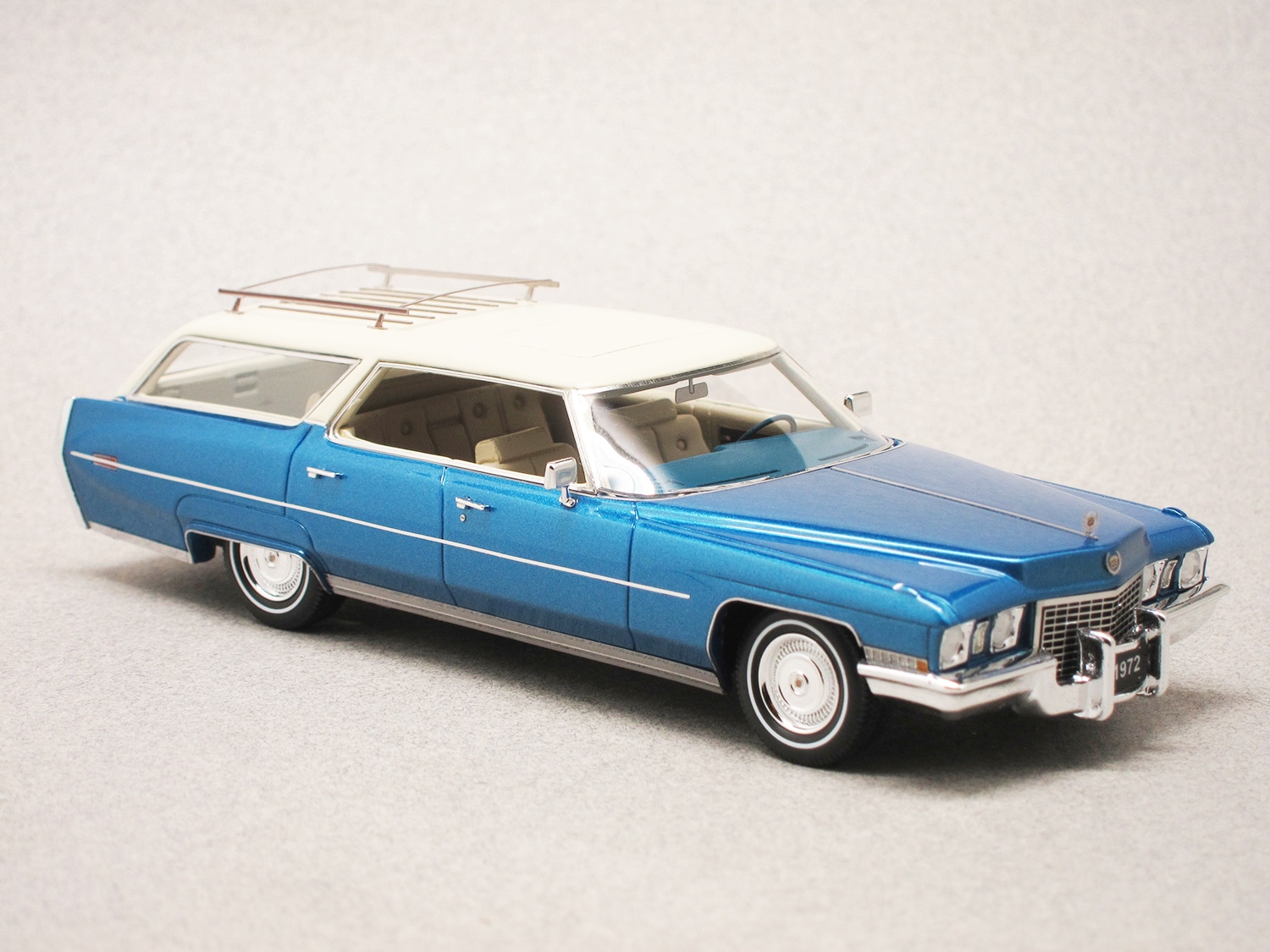 Cadillac Deville Wagon 1972 bleue (Matrix) 1/43e