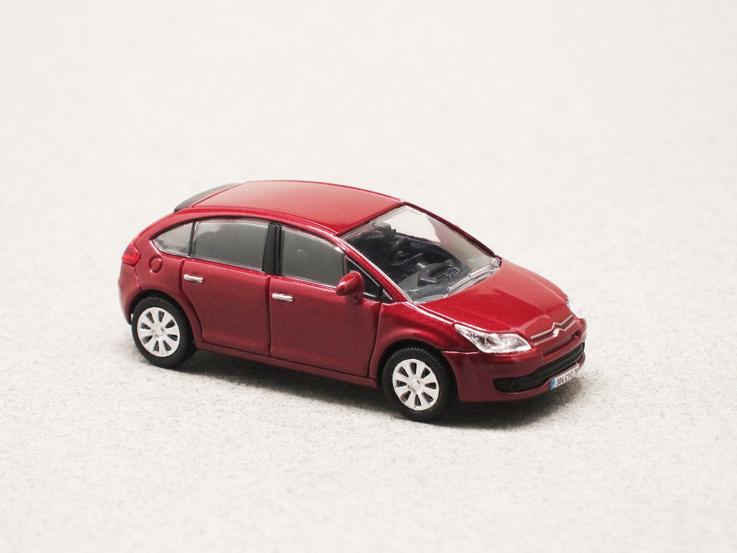 Citroën C4 2004 rouge (Norev) 1/87e