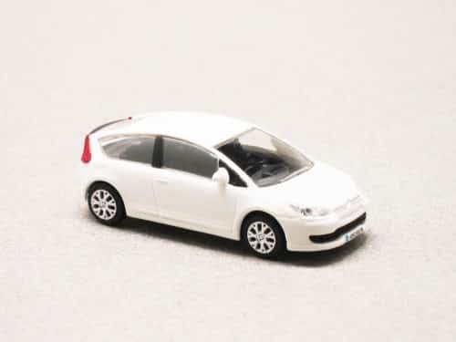 Citroën C4 Coupé 2004 blanche (Norev) 1/87e