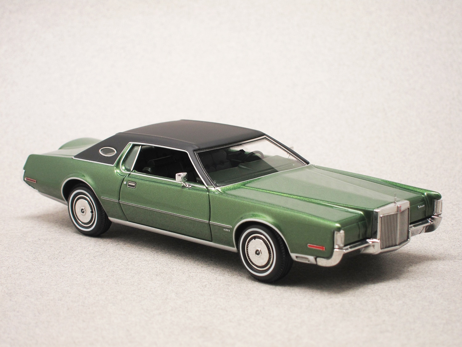 Lincoln Continental Mark IV 1972 verte (GLM) 1/43e